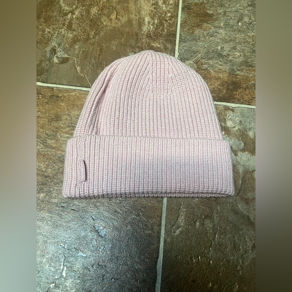 Lululemonn light pink beanie